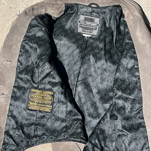 PIONEER Taupe Suede Fringe Blazer - Picture 11 of 12